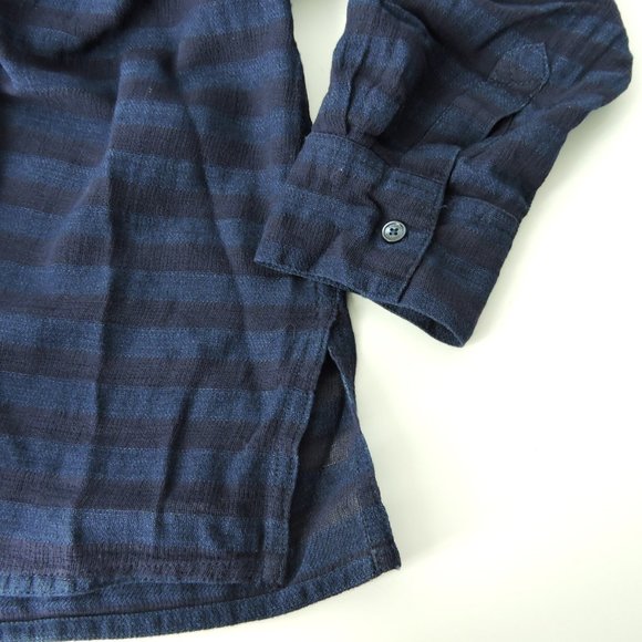 Tommy Bahama XS navy blue shadow stripe button down light blouse top shirt - Picture 4 of 10